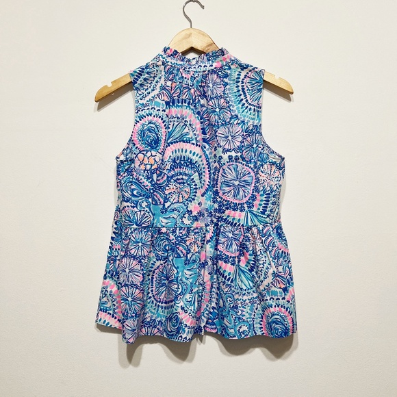 Lilly Pulitzer Novella Ruffle Hem Cotton Top Blue Grotto Commotion In The Ocean - Picture 4 of 4